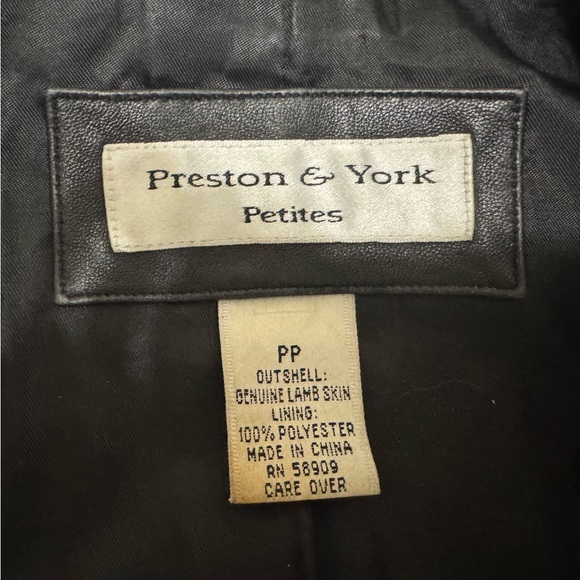 Preston & York Petite Size PP Lambskin Black Leather Blazer - Picture 3 of 6